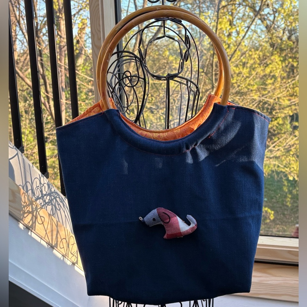 Adorable puppy purse